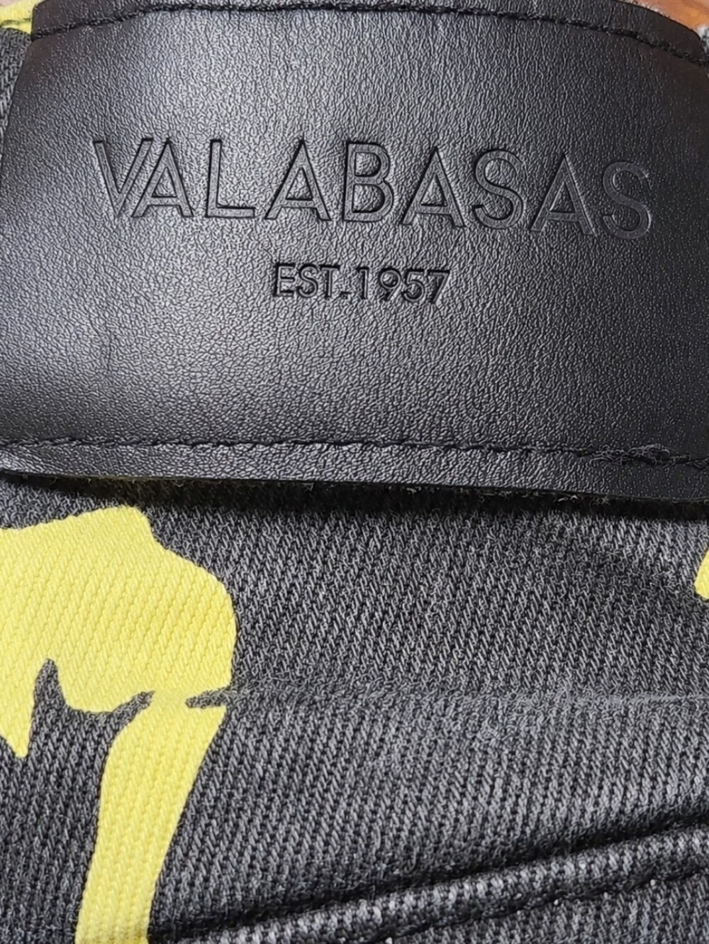 Valabasas Play Commander Taiga Camo Stacked Cargo Jeans 1T - Picture 12 of 16